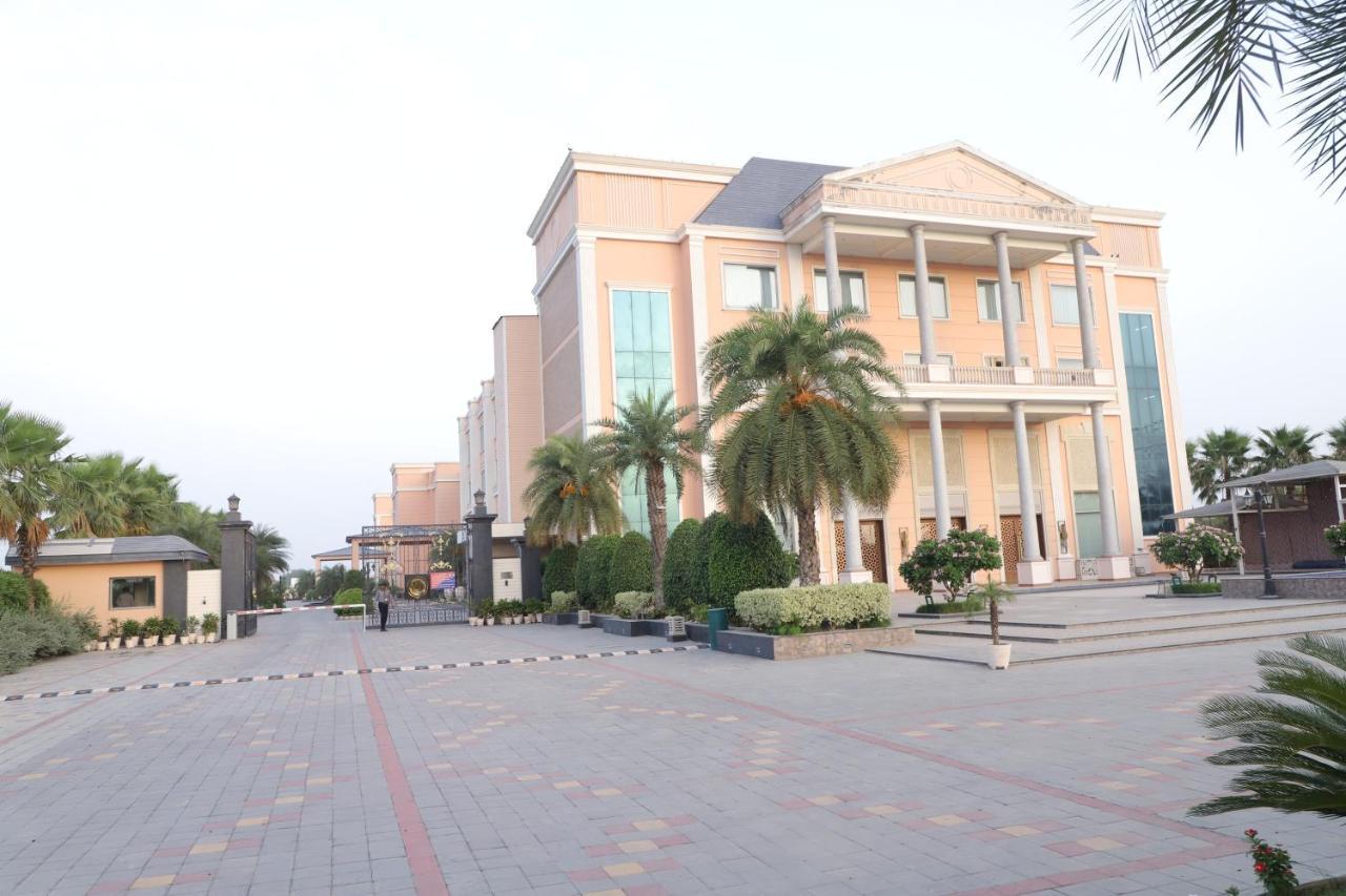 Shree Jee Vilas Sonipat Bagian luar foto