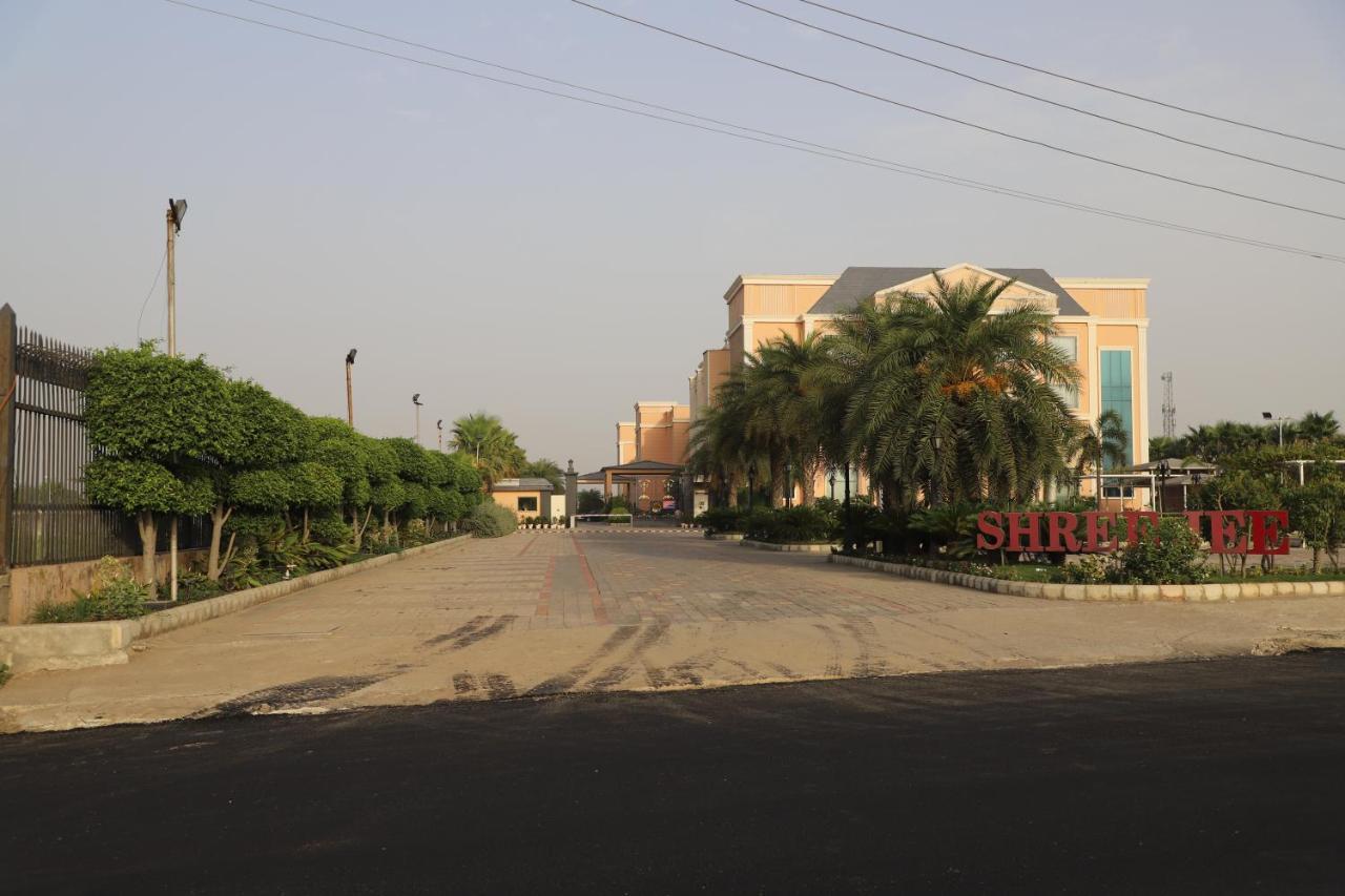 Shree Jee Vilas Sonipat Bagian luar foto
